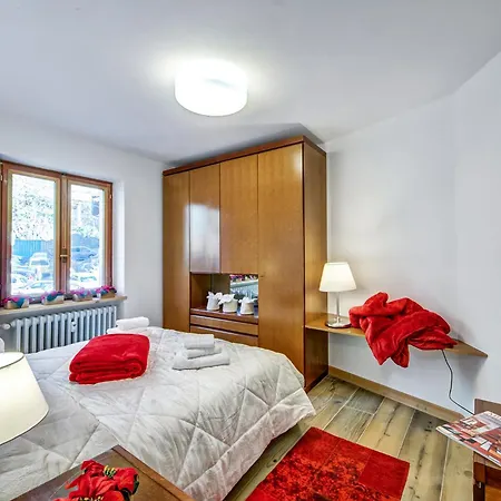 Apartment Casa Entreves - Ristrutturata Con Parcheggio
