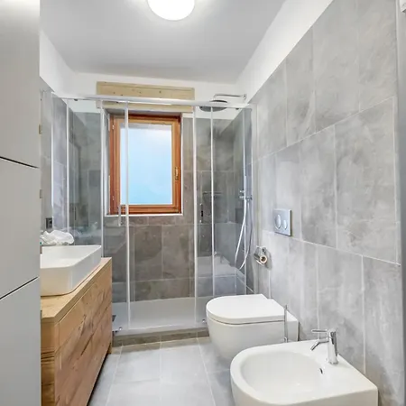 Apartment Casa Entreves - Ristrutturata Con Parcheggio