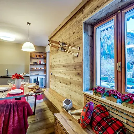 Апартаменты Maison Chevre Курмайор